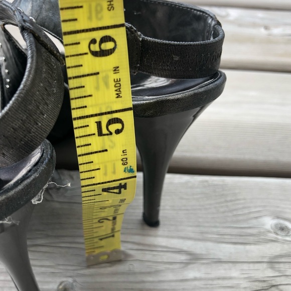 Carlos Santana Studded Platform Heels - Picture 7 of 7